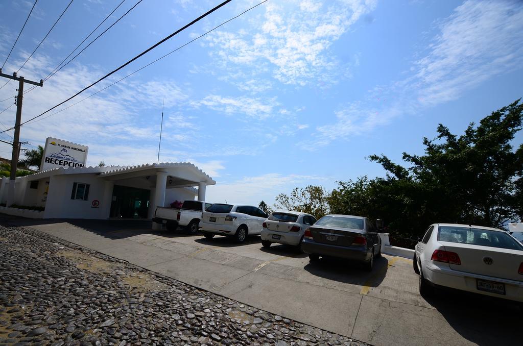 Dolphin Cove Inn Manzanillo Buitenkant foto