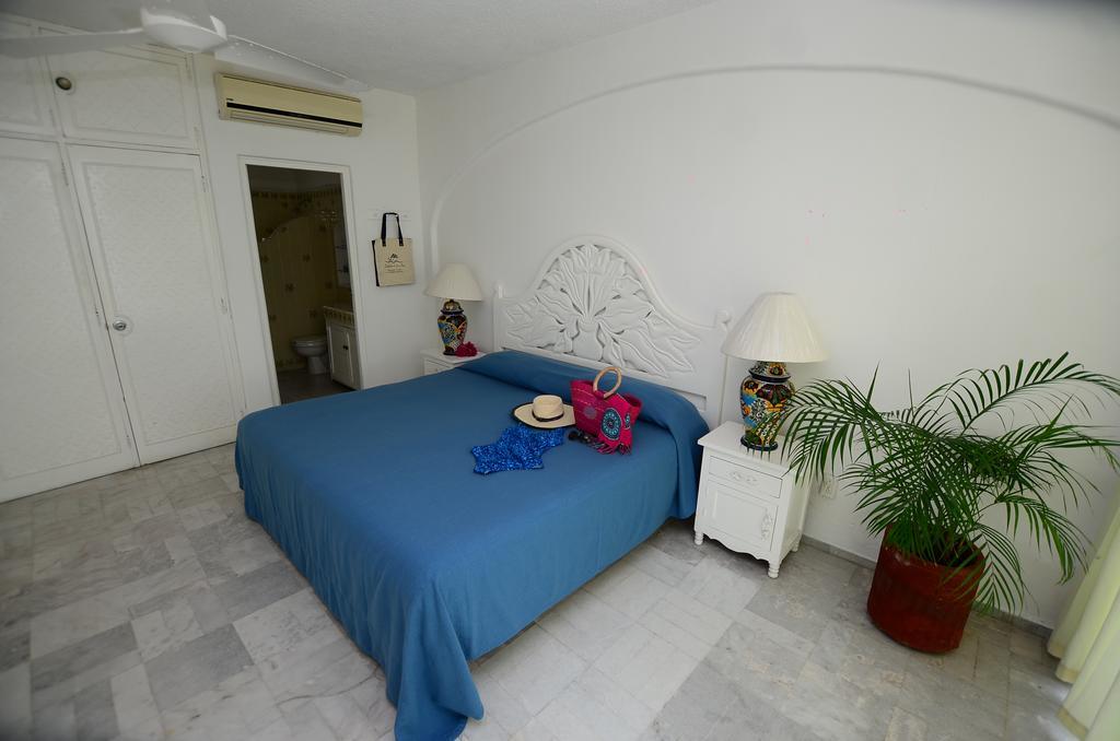 Dolphin Cove Inn Manzanillo Buitenkant foto